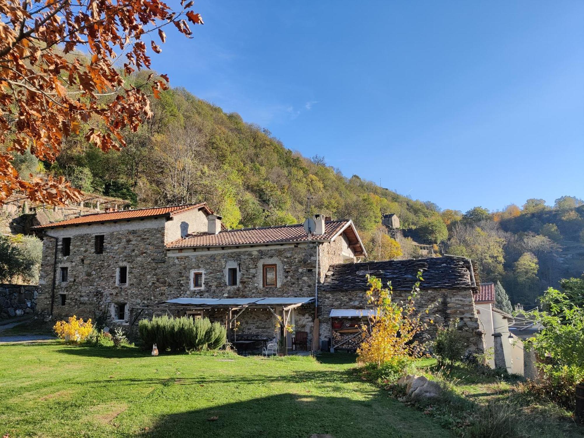 Bed and Breakfast Relais Del Brigante Settimo Vittone Екстер'єр фото
