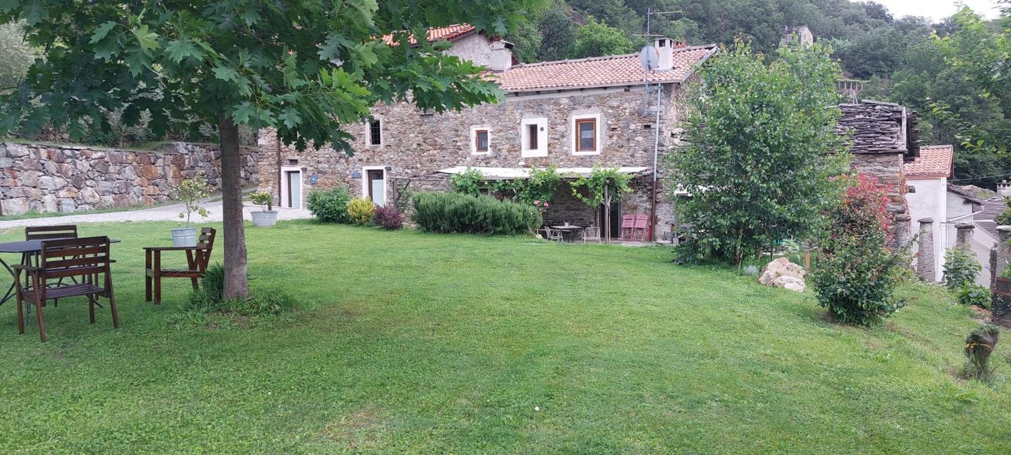 Bed and Breakfast Relais Del Brigante Settimo Vittone Екстер'єр фото