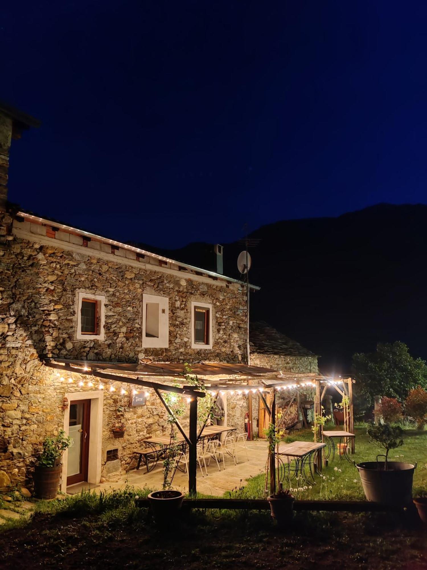 Bed and Breakfast Relais Del Brigante Settimo Vittone Екстер'єр фото